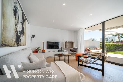 Garden Villa - Large Terrace with Outdoor Kitchen and Pool, Higueron West, Fuengirola