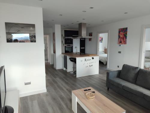 Piso de tres habitaciones a 50m de la playa