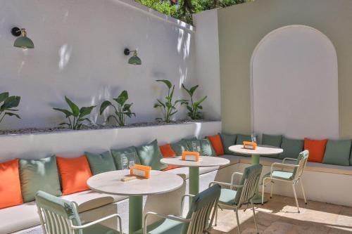 Гостиная зона в Old Town Hotel Kalkan