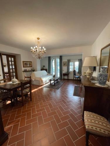 A seating area at Appartamento in villa - Maria Grazia