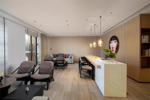 Χώρος καθιστικού στο Edorer Hotel Shenzhen