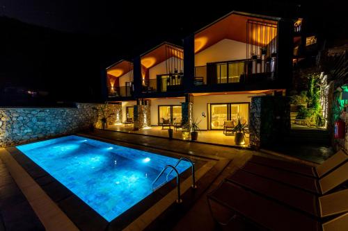Triple Room with Pool View