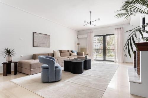 Chic & Luminous 3BR Apartment in Kifisia by UPSTREET