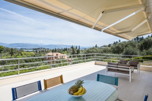 Balkón nebo terasa v ubytování Euphoria Seaview Residences with Shared Pool by Konnect