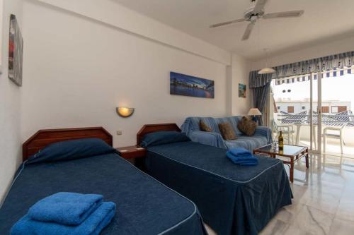 Club Atlantis 120 - Studio with sea and pool view