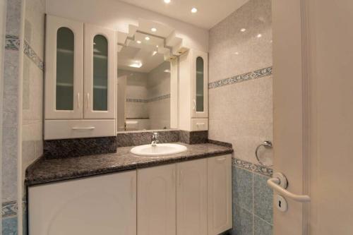 Club Atlantis 120 - Studio with sea and pool view