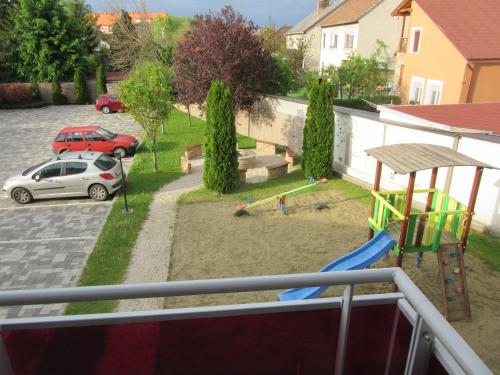 Zafír Sziget Apartman 9600 Sárvár, 37 Rákóczi Ferenc utca 1em.13 ajtó kép - 3