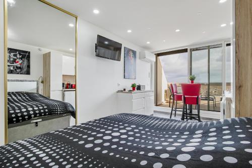 Héliopolis Naturist Luxury