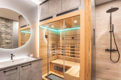 Bilik mandi di Arbio Penthauser-Lorenzerhof Sauna