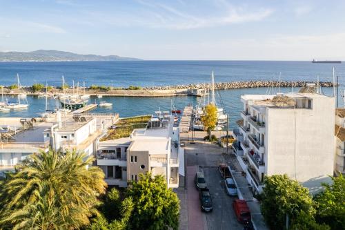 Phoenix, Garden View in Kalamata B2