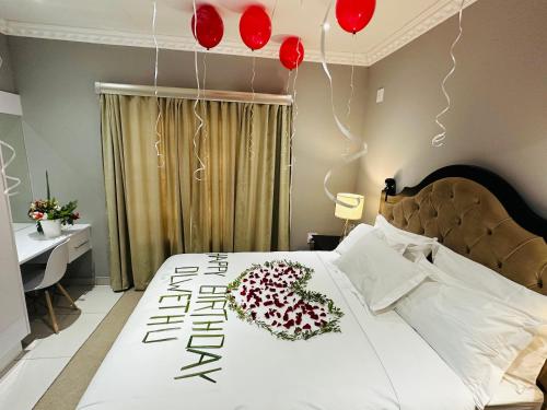 Postel nebo postele na pokoji v ubytování Kings view exclusive villas (KVEV)
