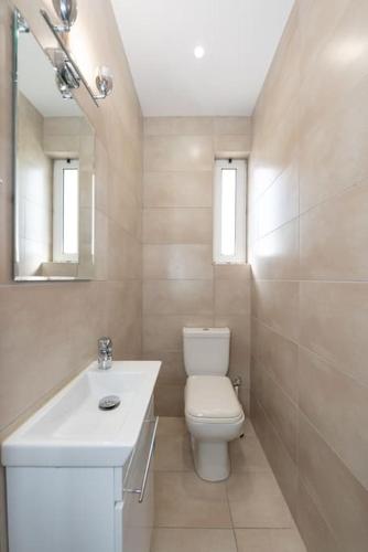 Seaside Breeze - 2 Bdrm Apartment in Palaio Faliro - Sea View