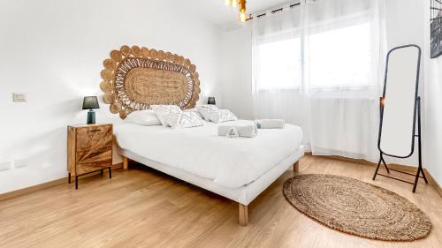 Katil atau katil-katil dalam bilik di Homey Coloc Dolce - Proche gare et tram, Balcon, Wifi