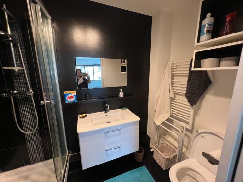 Koupelna v ubytování Studio : coeur de Boulogne