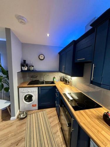 Sunshine on Leith. The River View Apartment! photo 10