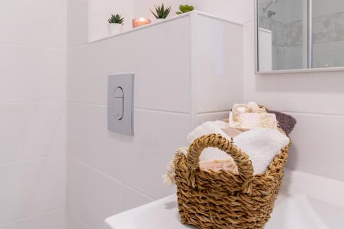 Koupelna v ubytování JTower - Magical Apartments In City Center
