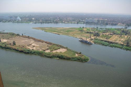 القاهرة المعادي كورنيش النيل ابراج المعادي ستارLuxury 2BR Nile View Apartment With Billiards