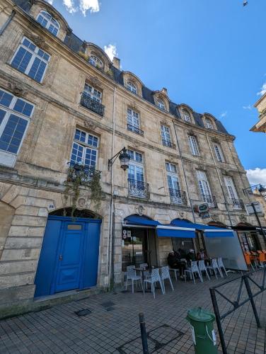 Appartement de charme sous les toits avec vue sur la Garonne
