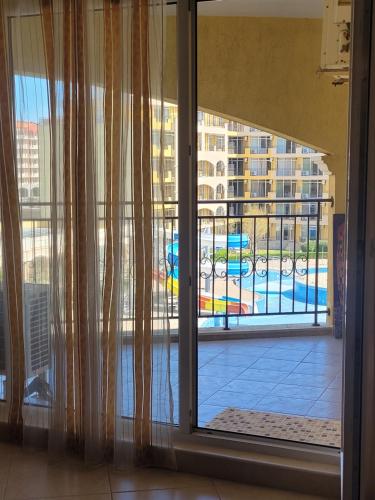 Bazén v ubytování ALMA DEL MAR - Miadia Grand Resort, Aheloy nebo v jeho okolí