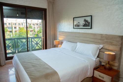 Postel nebo postele na pokoji v ubytování Only for families Nest in Marrakech - 2 Bedrooms with Pool