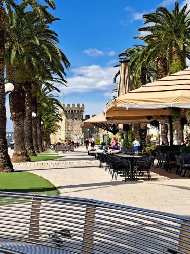 Trogir holiday house