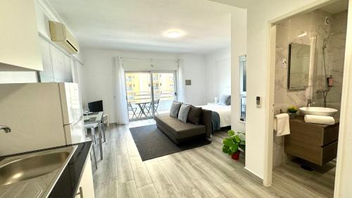 Praia da Rocha, 504 Casa dos Arcos, Sunny Studio, Air Conditioning, Internet, Pools, Sea View, by IG
