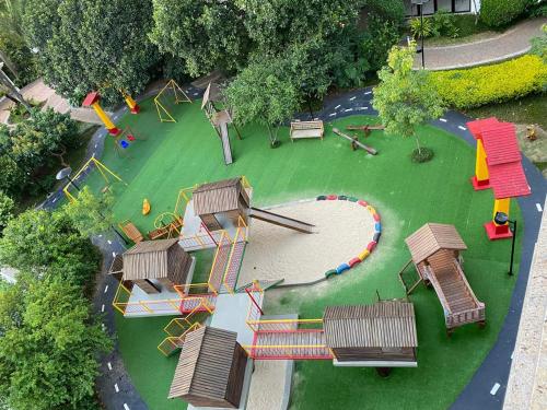 an aerial view of a park with a playground at Barra Family Resort, a sua melhor escolha in Rio de Janeiro