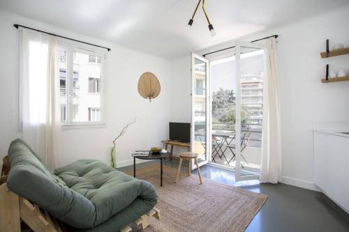Foto Appartement 3 pièces / proche plage / centre / clim 1