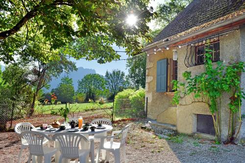 Κήπος έξω από το La Grange de Jean - 3 bedrooms with garden 300m from Lake Annecy