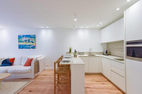 Upscale 1-Br apartment 100 meter from the Palais des Festivals