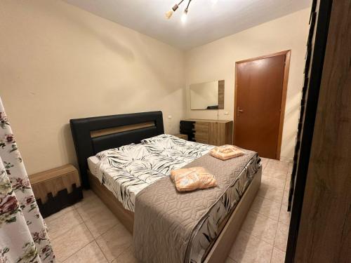 Afbeelding uit fotogalerij van Esar Apartment in Durrës