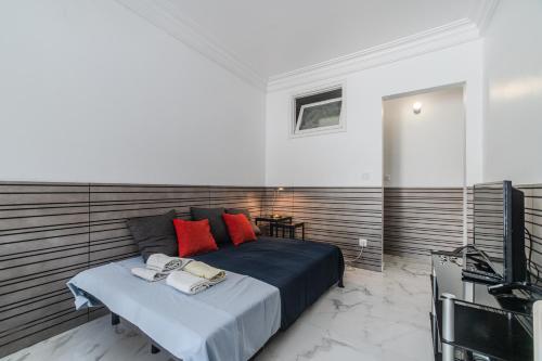 Terrace & Barbecue Apartment in Alameda Downtown