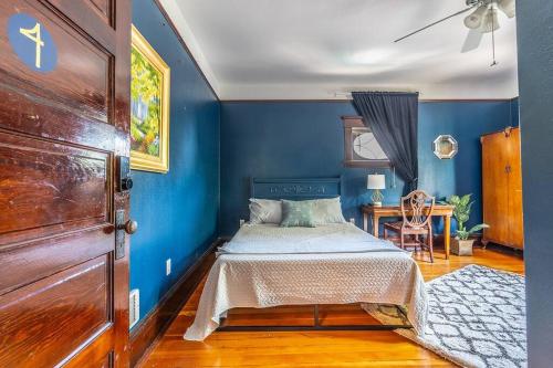 Charming Room in Capitol Hill - Foxglove Inn Rm 4_2