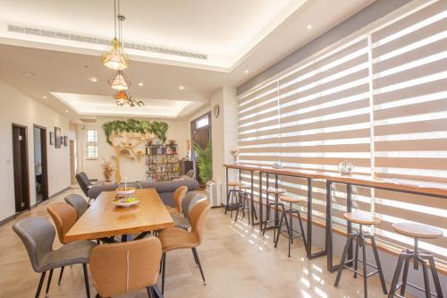 Un restaurante o sitio para comer en Wild Tour