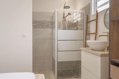 Koupelna v ubytování Villa Oliview