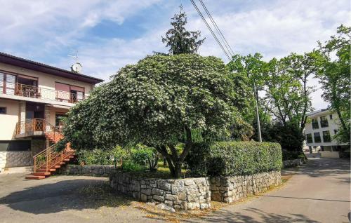 2 Bedroom Amazing Apartment In Lovran