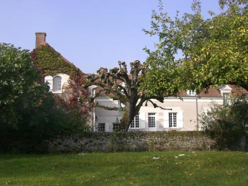 Demeure de caractère avec charme ancien et modernité contemporaine - FR-1-491-347