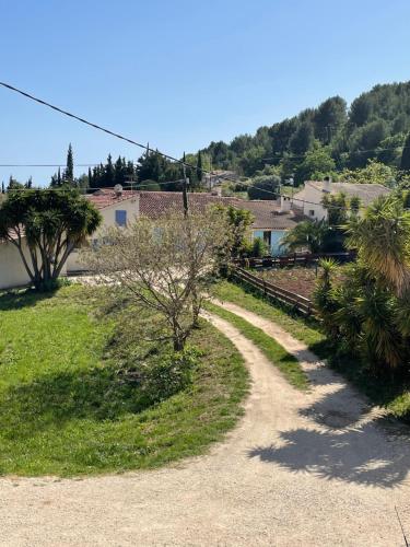 Afbeelding uit fotogalerij van Maison à la Naronne in Bandol