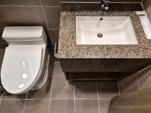 Bilik mandi di The solid residence - Elbon the stay by haeundae