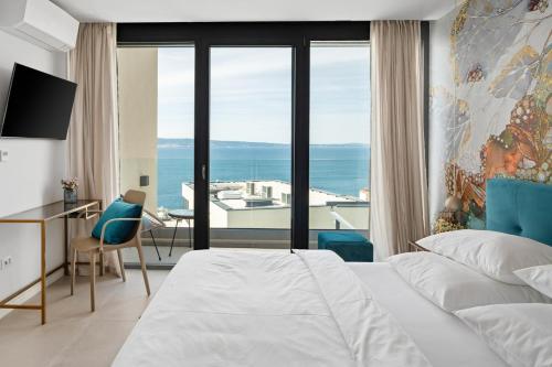 Üldine merevaade või majutusasutusest NEW! Villa Flower with 3 en-suite bedrooms, heated pool, sea views pildistatud vaade