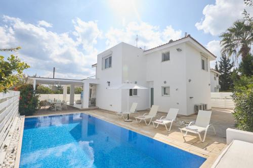 Serifos Villa 7 - 100 meters from Malama Beach