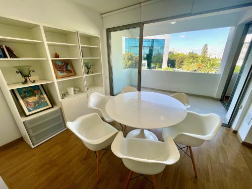 Spacious Apartment in Nicosia Landmark Hotel Area - Stasinou By Platform 357