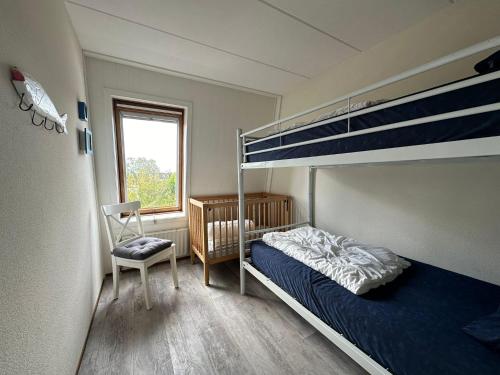 En eller flere senge i et værelse på Liguster 45*