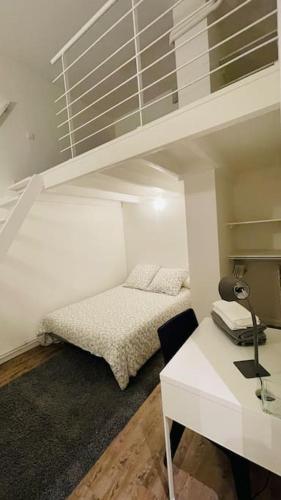 Appartement 6 pièces / 5 chambres / calme / RDC