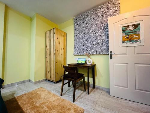 Galeriebild der Unterkunft Luna & Sol 2BHK in Kasauli