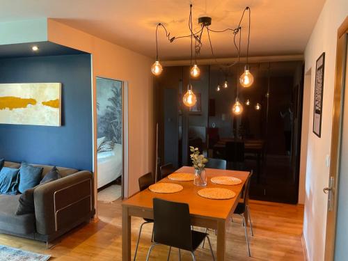 Posedenie v ubytovaní Apartament z widokiem na góry. Taras. Parking free