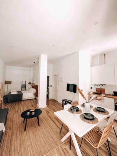 Nice studio in Lavapies, downtown Madrid