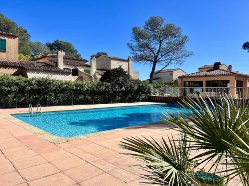 Studio duplex proche mer gare commerce