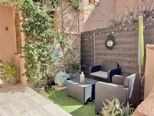 Studio duplex proche mer gare commerce