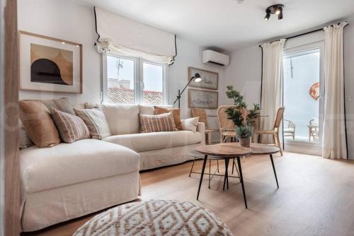 Apartment with Cathedral view & terrace by REMS